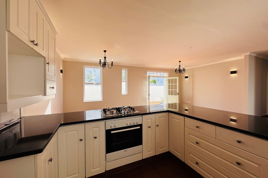To Let 3 Bedroom Property for Rent in Chanteclair Western Cape